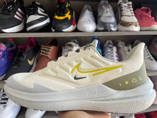Nike Air Max INTRLK Lite