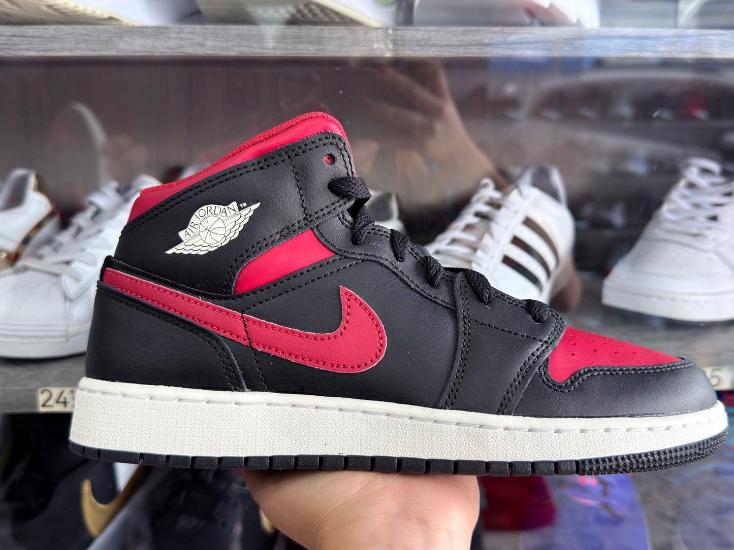 Air Jordan 1 Mid “Alternate Bred”