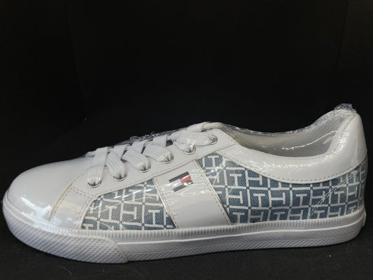 Tommy Casual